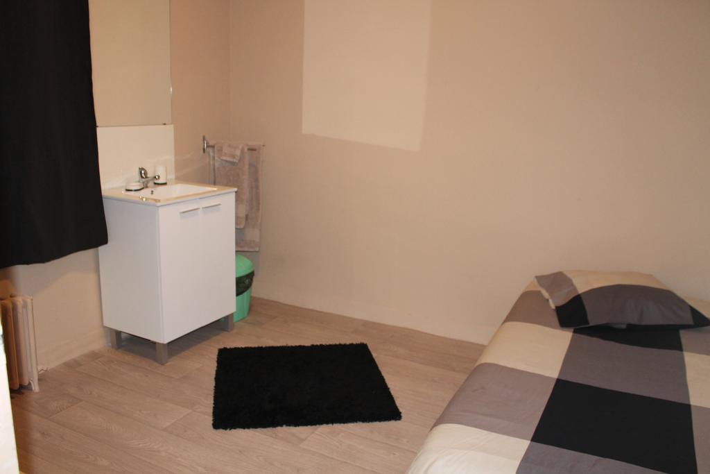 Hotel Le Bellevue Lisieux Habitación foto